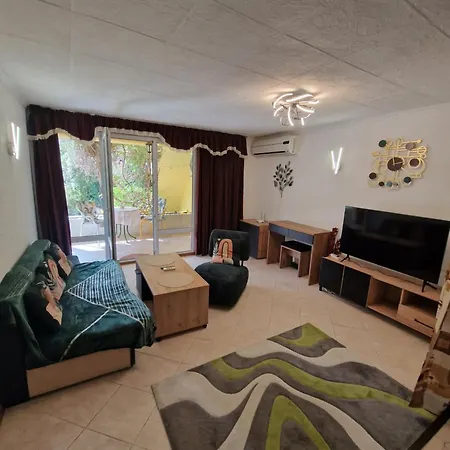 Residence, Free Parking, Pets Friendly *